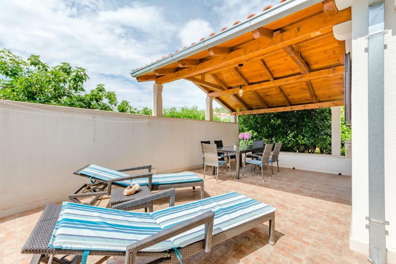 Villa Dinka Sutivan Dış mekan fotoğraf