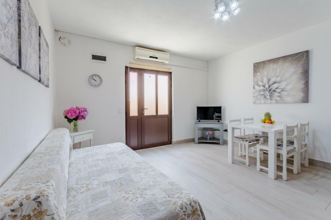 Villa Dinka Sutivan Dış mekan fotoğraf