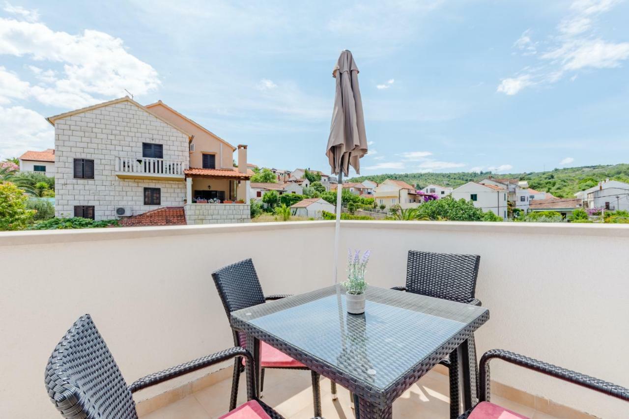 Villa Dinka Sutivan Dış mekan fotoğraf