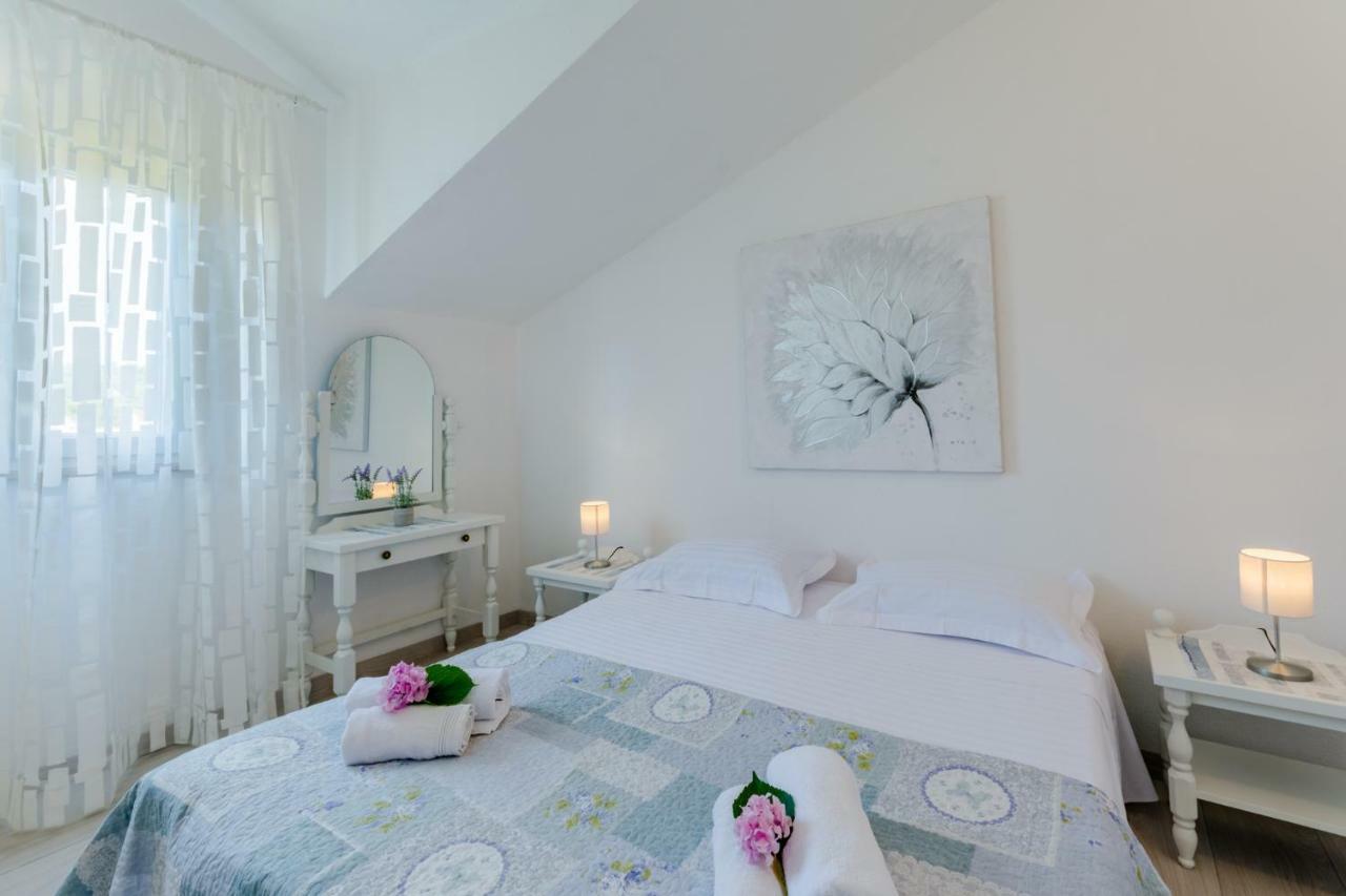 Villa Dinka Sutivan Dış mekan fotoğraf
