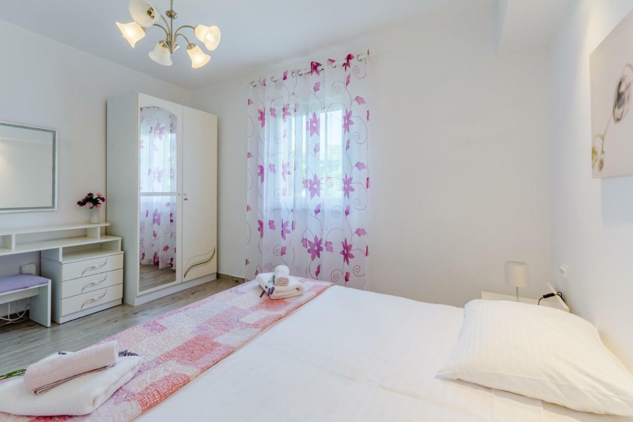 Villa Dinka Sutivan Dış mekan fotoğraf