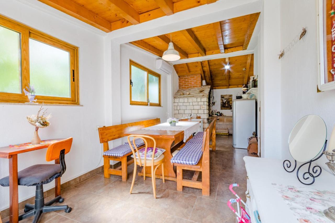 Villa Dinka Sutivan Dış mekan fotoğraf